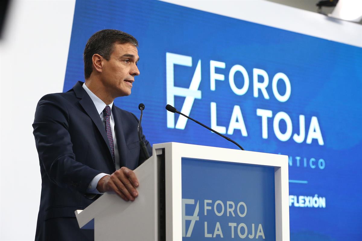 5/10/2019. Sánchez clausura el foro La Toja-Vínculo Atlántico. El presidente del Gobierno en funciones, Pedro Sánchez, durante su intervenci...